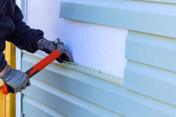 Reliable Emergency Siding Repair contractor in East Haddam, CT by Squared Siding